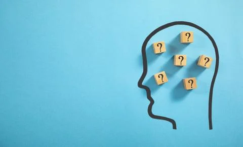 Human head with a question marks. Solving problem Foto stock