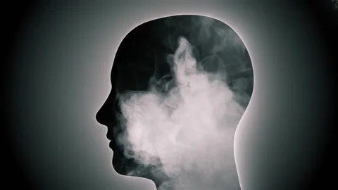Human head with smoke and clouds inside. Concept of open mind, calmness 動画素材 174795584