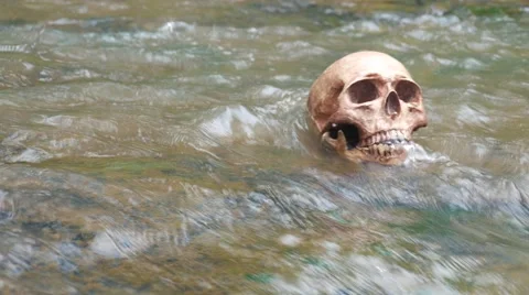 Human skull in waterfall 스톡 동영상 66381730