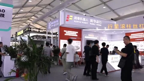 Humanoid robots continue to draw crowds at World Robot Conference in Beijing, CH Stock Footage 342954939