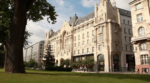 HUNGARY. BUDAPEST. JUNE 2011: View of the Gresham Palace. sunny day Stock Footage 49594061