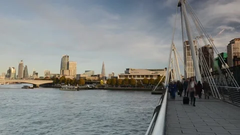 Hungerford bridge 스톡 동영상 140367926
