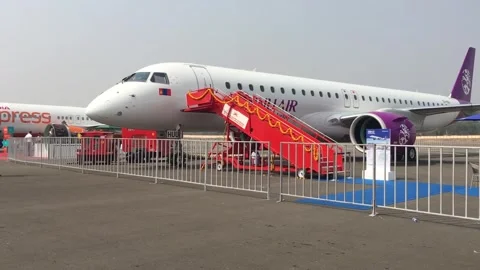 Hunnu Air Embraer E195-E2 aircraft Vídeo Stock 347216811
