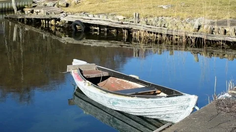 Hunting canoe Stock Footage 73386879
