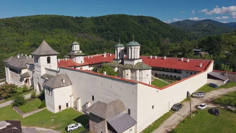 Hurezi Monastery Courtyard Enclosed by White Walls 스톡 동영상 343156368