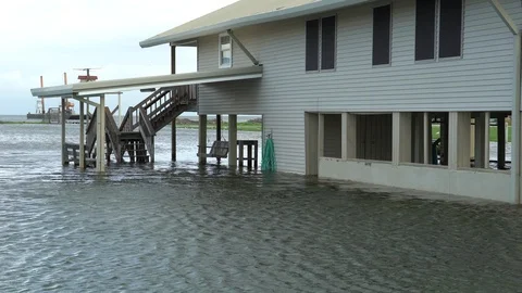 Hurricane approaching beachfront flooding Stock Footage 112285362