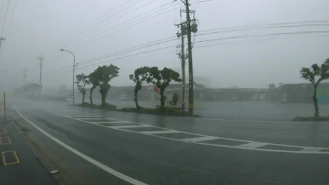 Hurricane approaching wind and rain 库存影片 92740833