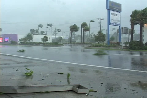 Hurricane Falling debris Video stock 26946465