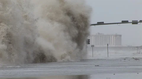 Hurricane Ike comes ashore 库存影片 28672172