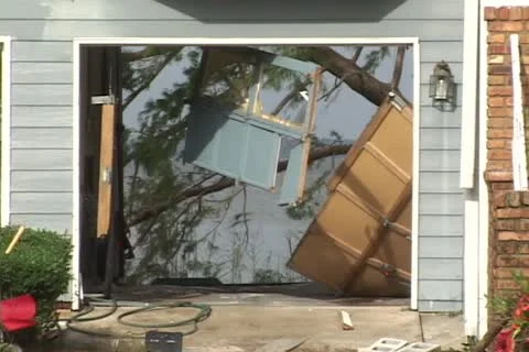 Hurricane Ivan aftermath destroyed homes Video stock 12575393