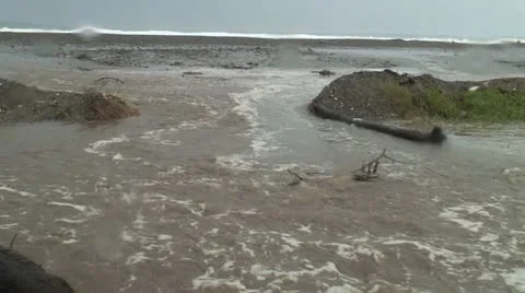 Hurricane storm surge road flooding Stock Footage