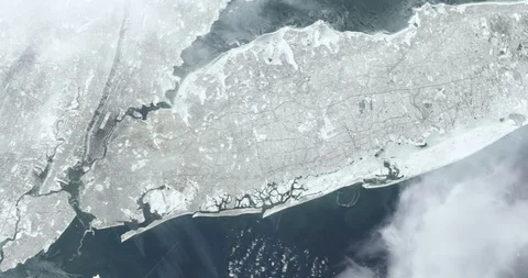 Hurtling earthward, out of control, over New York City Vidéo 101239013
