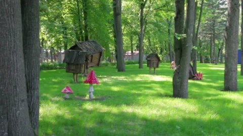 Hut on Chicken Legs Video stock 36771512