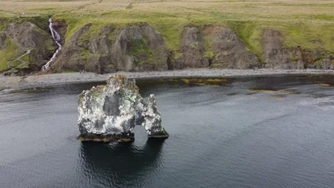 Hvítserkur stack, Iceland Stockbeeldmateriaal 210451767