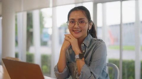Hybrid workplace remote work at cafe workspace for anywhere workforce. Видео 171736813