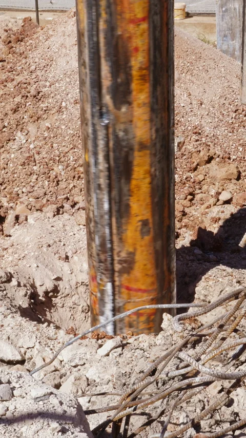 Hydraulic drilling rig for Installing a bored piles with a casing string on a Stock-Footage 293081535