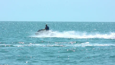 Hydrocycle on the water Video stock 94913200