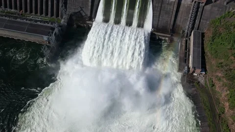 Hydroelectric dam on the river 库存影片 155771047