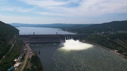 Hydroelectric dam on the river Video stock 155910949