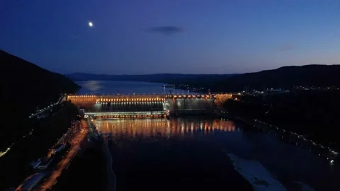 Hydroelectric dam on the river 库存影片 201063379