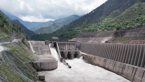 Hydropower dam mountain valley Vidéo 334636549