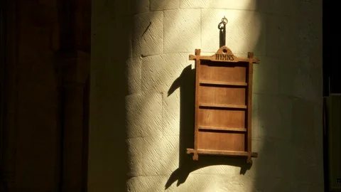 Hymn board in sunlight Video stock 95605344