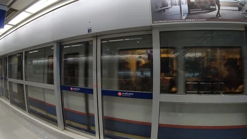 Hyper Lapse/ Asians Commuting by mass transit system Stock-Footage 106983839