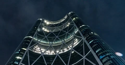Hyper-lapse of Bow Building at night. Calgary, Alberta. 库存影片 68104323