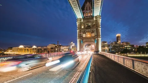 Hyper lapse, Car traffic at Tower bridge, night in London, UK Stock Footage 127280846