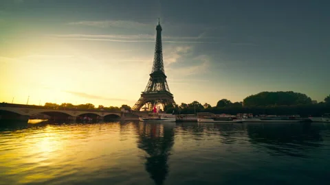 Hyper lapse, Eiffel tower, Paris, France Stock Footage 147931326