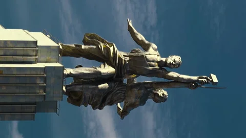 Hyper lapse famous soviet monument Worker and Collective Farm Woman of sculpt Stock Footage 159538627