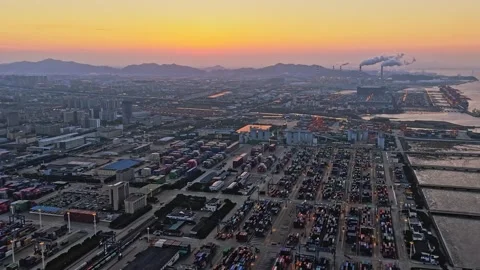 Hyper lapse industrial cargo containers delivery port. Aerial view warehouse. 库存影片 334415583
