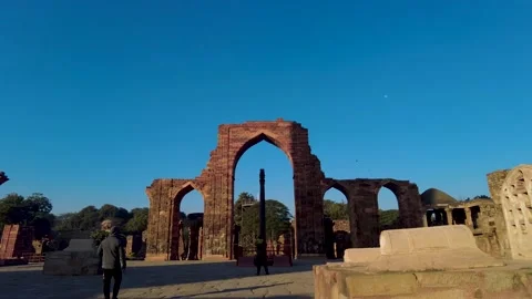 Hyper lapse of Iron Pillar, Delhi, India Stock Footage 226600512