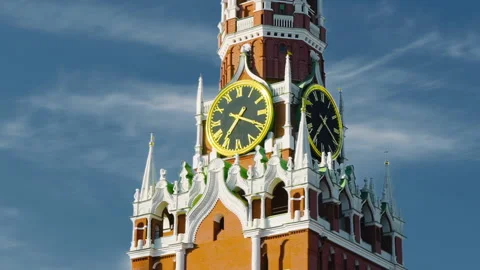 Hyper lapse of Kremlin clock, Spasskaya Tower, Moscow, Russia Stock Footage 155996951