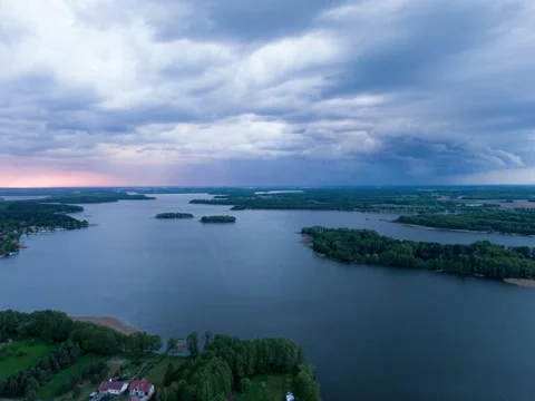 Hyper lapse of lighting, thunder storm over lake, air masses visualization Stock-Footage 231120385