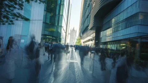 Hyper lapse of modern buildings and Tower Bridge, London, UK Stock-Footage 106732565