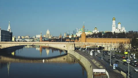 Hyper lapse of the Moscow river and the Kremlin palace, Russia Stock Footage 155930019