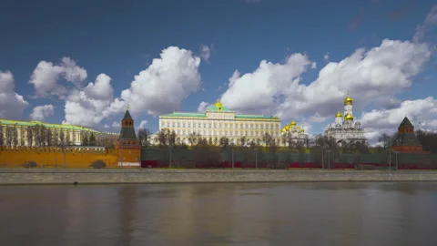 Hyper lapse of the Moscow river and the Kremlin palace, Russia Stock Footage 155996529