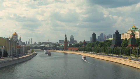 Hyper lapse of the Moscow river and the Kremlin palace, Russia Stock Footage 221471429