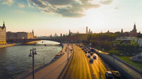 Hyper lapse of the Moscow traffic and the Kremlin palace, Russia Stock Footage 219671693