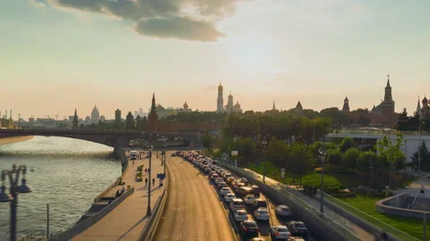 Hyper lapse of the Moscow traffic and the Kremlin palace, Russia Stock-Footage 220189835