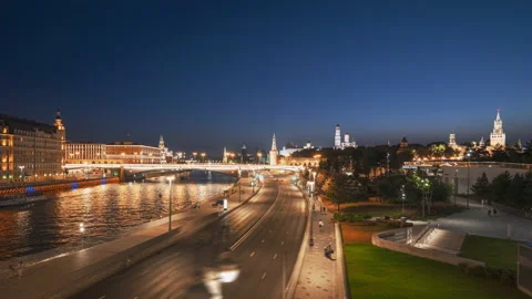 Hyper lapse of the Moscow traffic and the Kremlin palace, Russia Stock-Footage 221471518