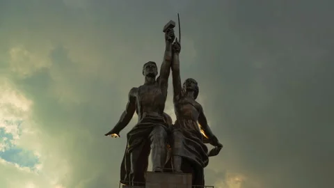 Hyper lapse soviet monument Worker and Collective Farm Woman, Moscow, Russia Video stock 220189867