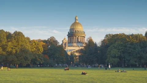Hyper lapse, St. Isaac's Cathedral. Russia, Saint Petersburg Video stock 220190224