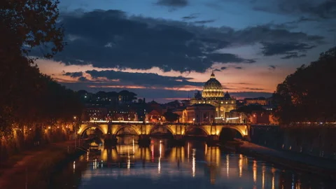 Hyper lapse of St. Peter's Basilica, Sant Angelo Bridge, Vatican, Rome, Italy Stock-Footage 164949769