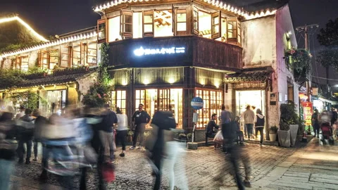 Hyper lapse of Suzhou ancient street at night, Jian Stockbeeldmateriaal 113138291