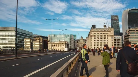 Hyper-Lapse Time Lapse on the London Bridge. People walking, tourists Stock Footage 83467366