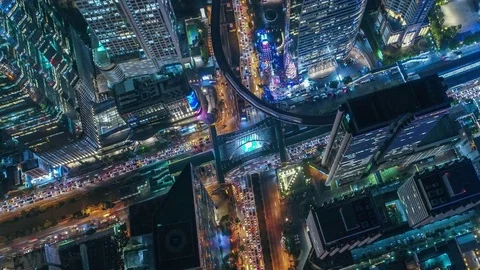 Hyper lapse ,Of traffic on city streets at night.Aerial view and top view Vídeos de archivo 84770324