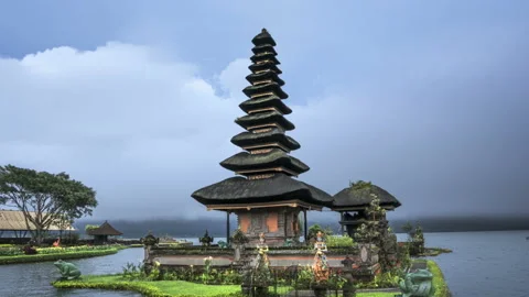 Hyper lapse Ulun Danu Beratan Temple and Beratan Lake , Bali 스톡 동영상 91216638