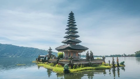 Hyper lapse Ulun Danu Beratan Temple and Beratan Lake , Bali Stock Footage 112759469